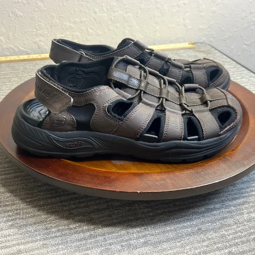 Skechers arch fit